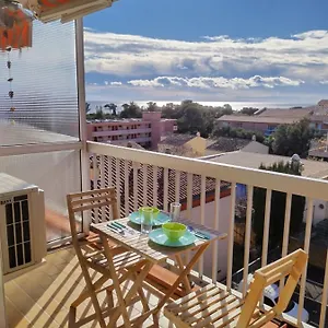 studio-tout-a-pied-vue-sur-mer.fr-provencehotel.com/