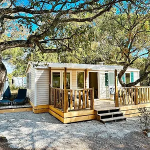 3-bedroom-chalets-camping-lei-suves-joycasa.fr-provencehotel.com/