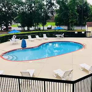3* Hotel 6-savannah, Ga - Midtown